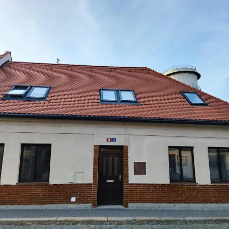 Pansiyon Relax Se Saunou A Zahradka Nymburk